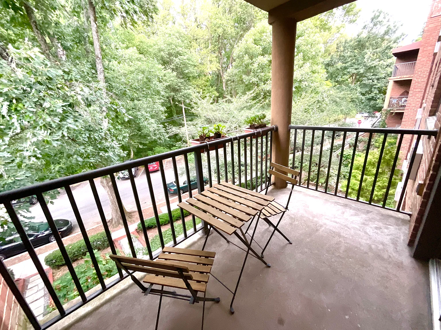 1 bed, 700 sqft, $2,300 — Photo 1