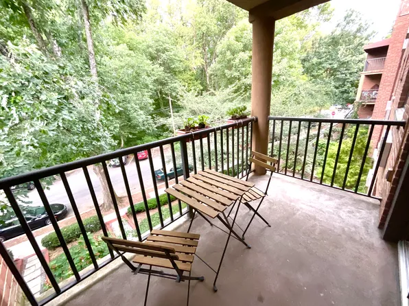 4114 Davis Pl NW, Washington, DC