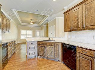 452 Neals Hill Rd, Oak Ridge, TX 76240