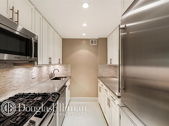 2nd image of 372 Central Park W APT 10G