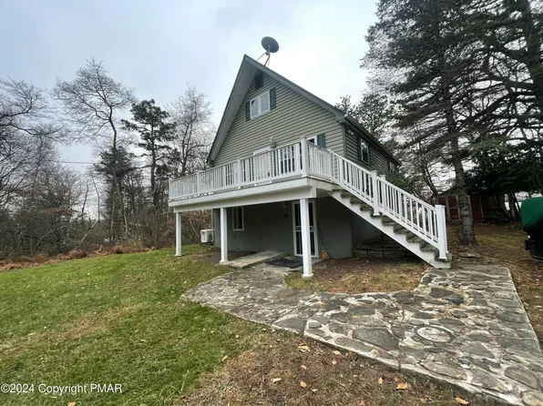 106 Cinnamon Trl, Long Pond, PA 18334