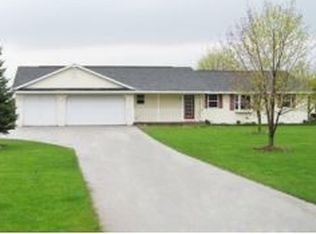 7871 Regal Ln, Pulaski, WI 54162