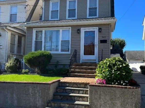 943 N 6th Street, New Hyde Park, NY 11040