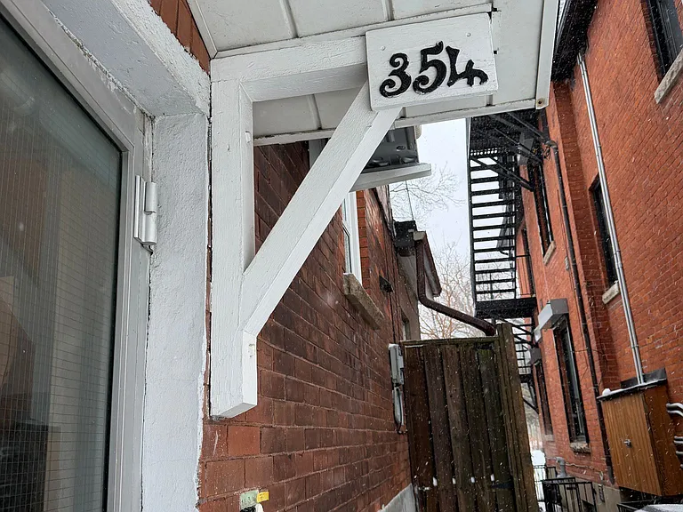 354 Annette St #1 — Photo 2