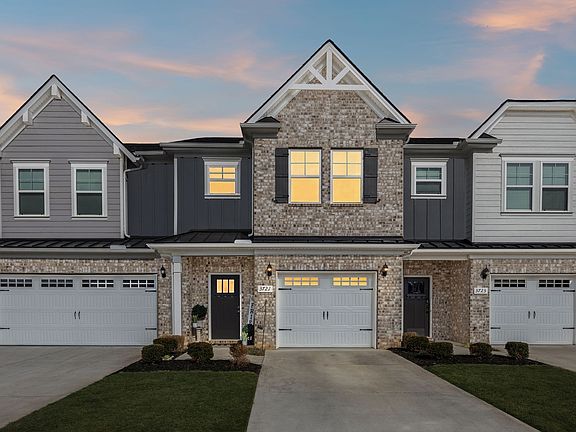 3rd image of 3721 Hunter Bryce Ln