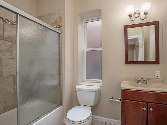 4th image of 6023 Kingsbury Ave Floor 2