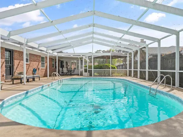 5835 Vestavia Ln, Pensacola, FL 32526