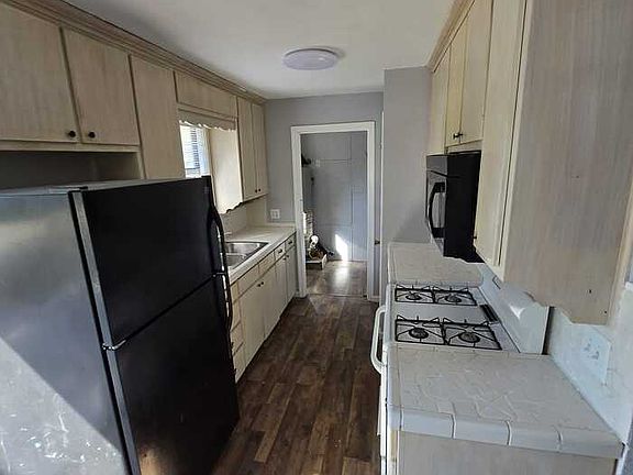 2nd image of 310 S Wickham St