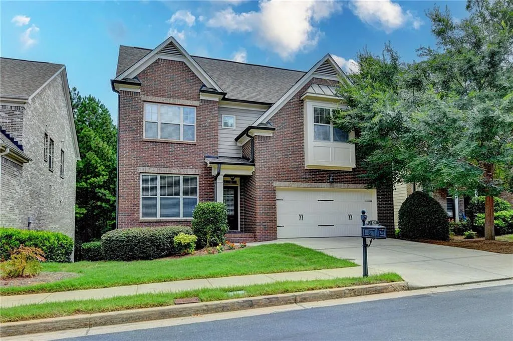 4 bed, 3.5 bath, 2698 sqft, $3,400 — Photo 1