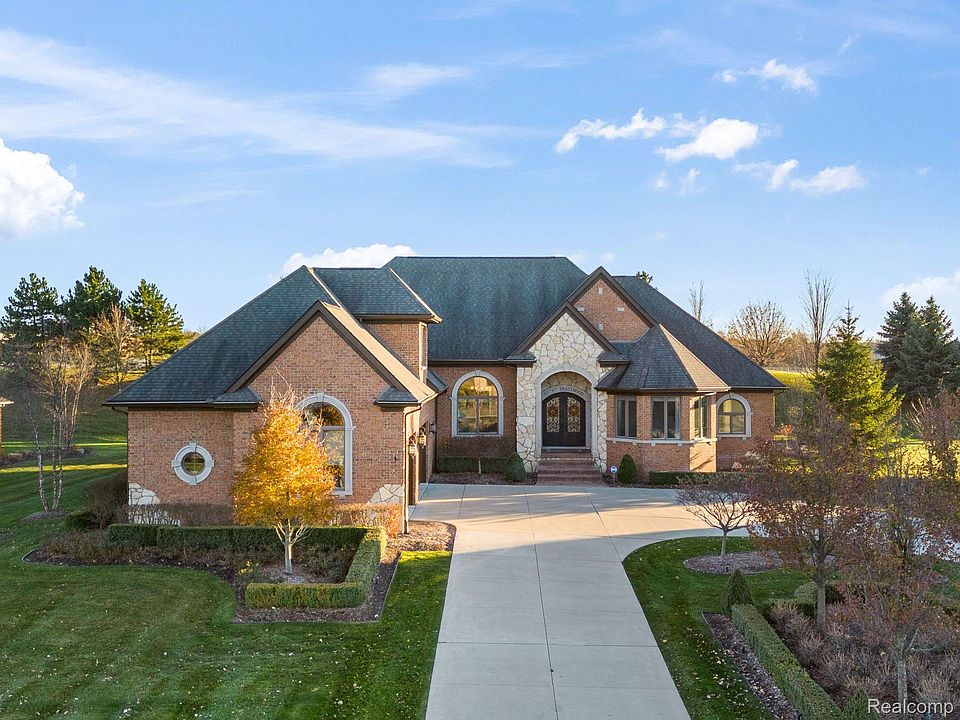 1st image of 52797 Trailwood Dr