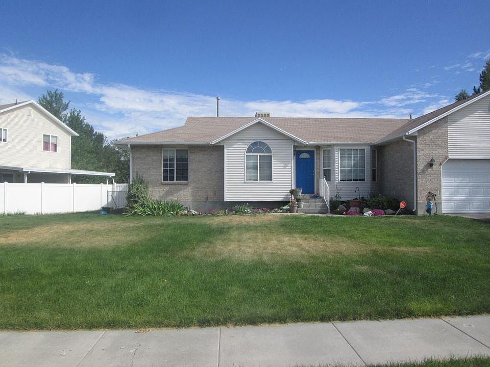 1st image of 4321 W Welby Hills Dr