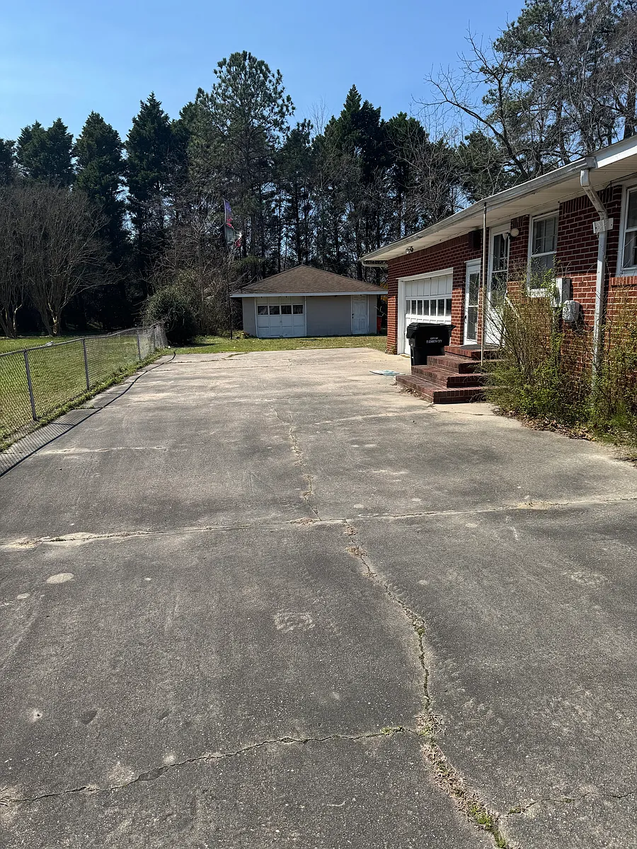 Building Photo - 841 Halstead Blvd