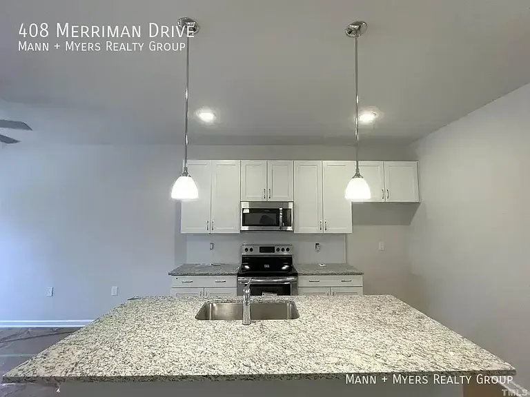 408 Merriman Dr — Photo 6
