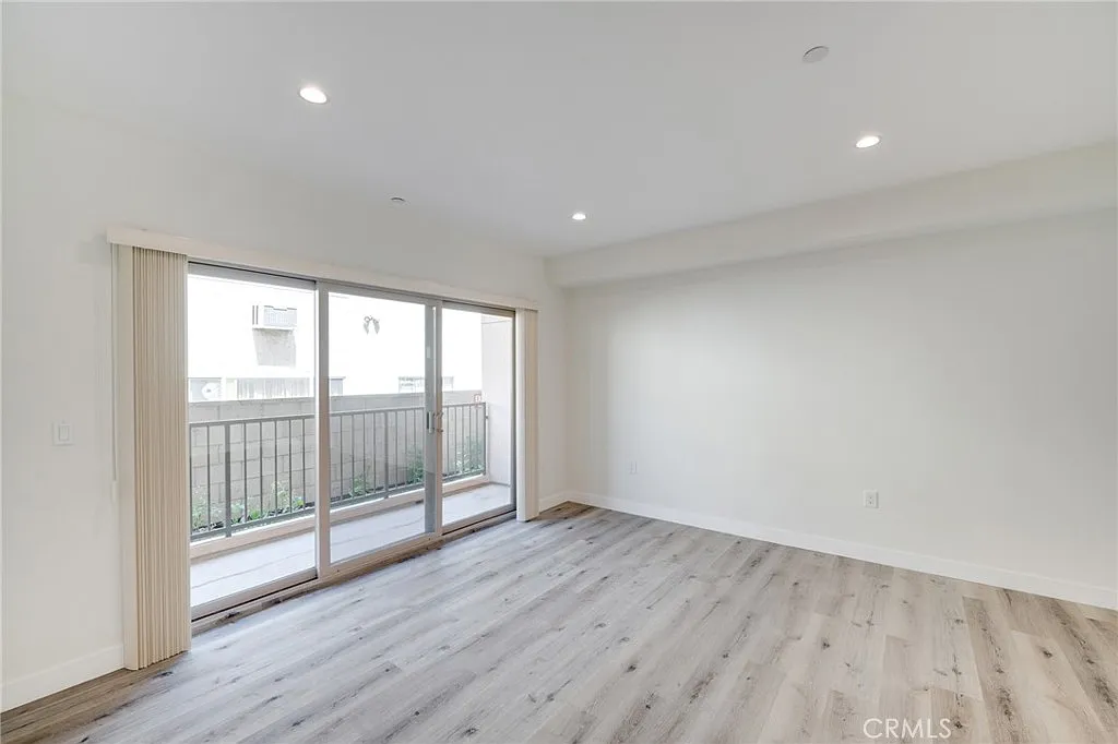 1 bed, 780 sqft, $2,050 — Photo 4