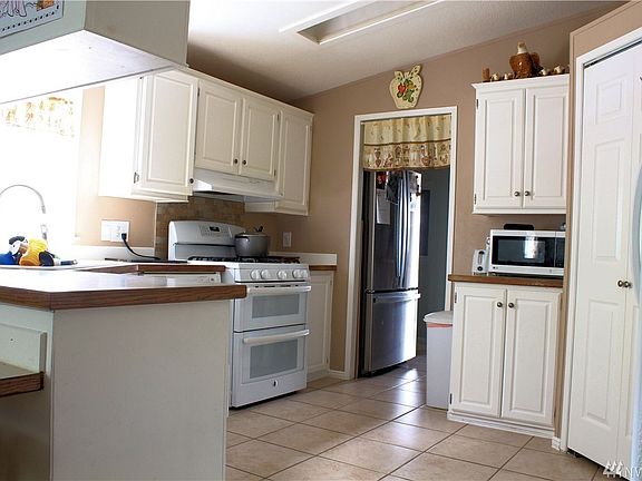 5th image of 16510 42nd Avenue Ct E