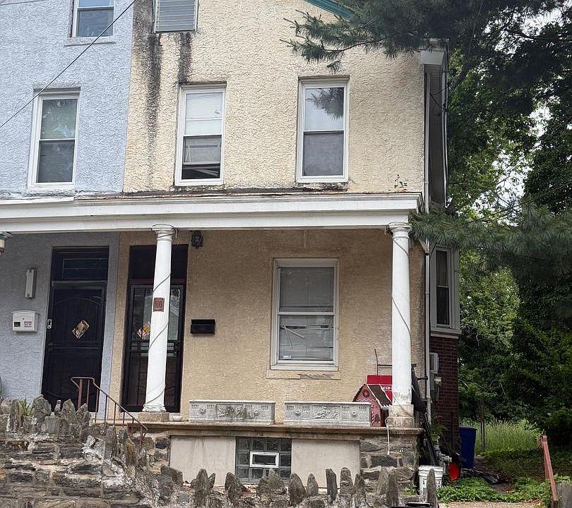 1st image of 310 S 6th St #710