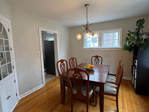 4th image of 229 Lincoln St