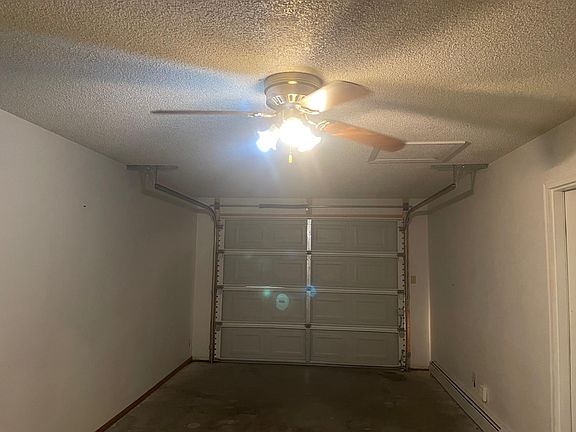 3rd image of 470 Grand Valley Dr