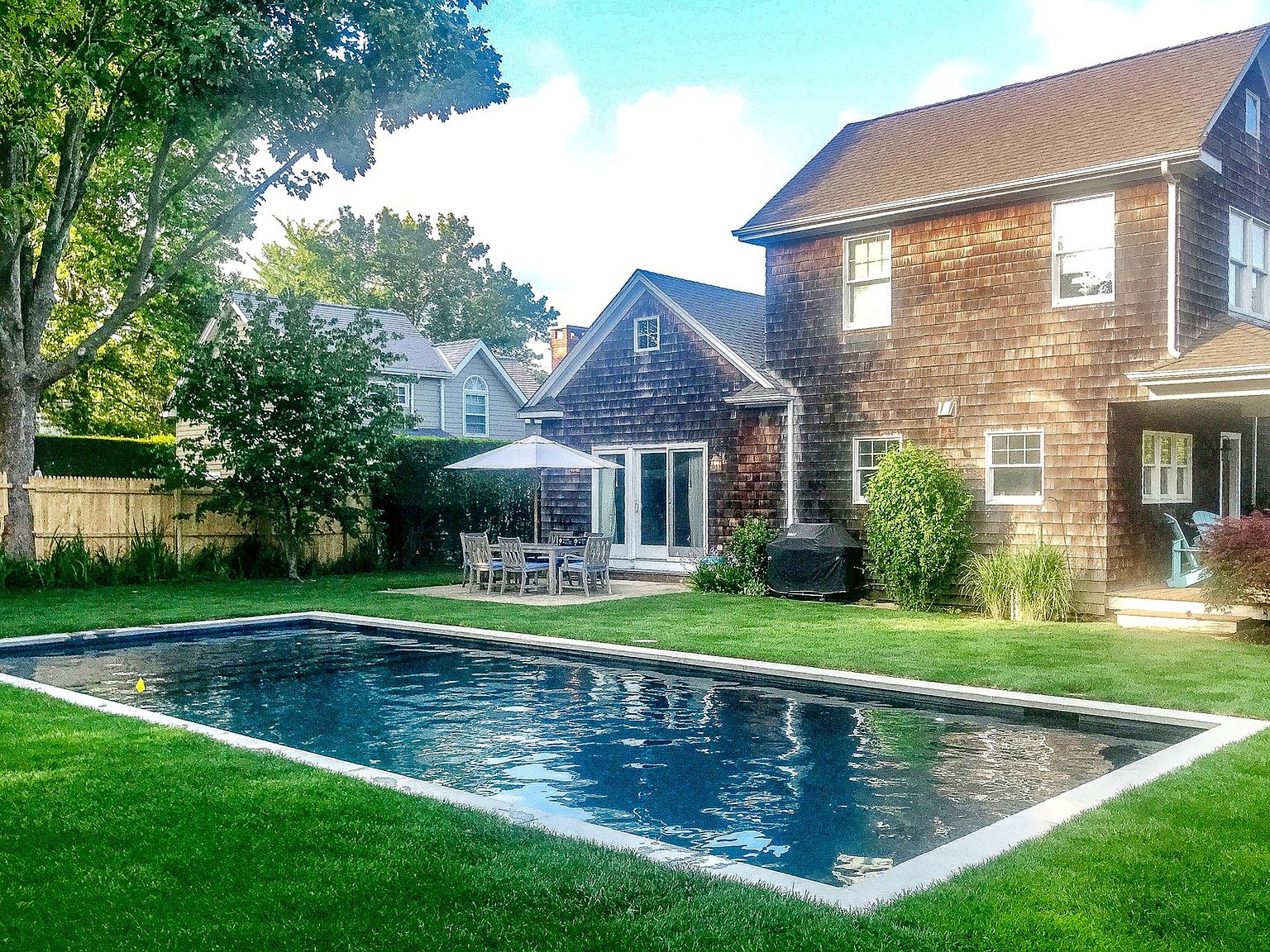 85 Dale St, Southampton, NY 11968 Zillow