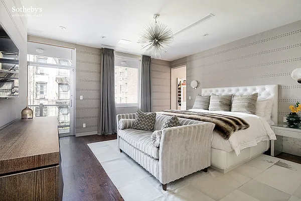 Sold by Sotheby's International Realty | media 6