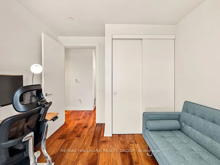 135 Barrette St #406 — Photo 33