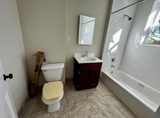 884 Cummins Hwy #8, Mattapan, MA 02126