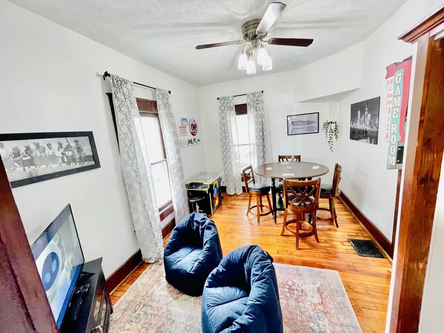 The Vintage Experience House — Photo 1