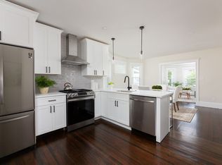 118 Homes Ave #PENTHOUSE, Dorchester, MA 02122
