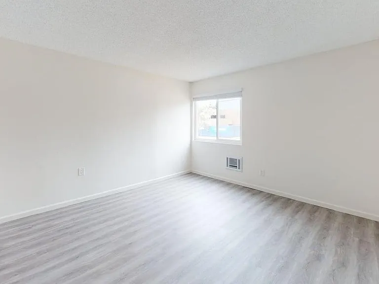 1605 Diamond St — Photo 7