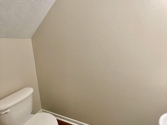 4th image of 125 Primrose Ln #A