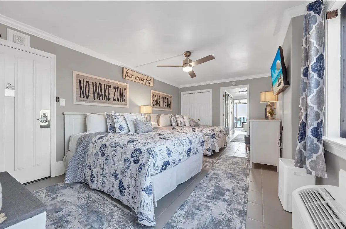 2406 N Ocean Blvd — Photo 2