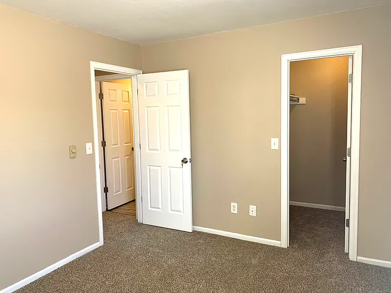 1700 Erin Ct #B — Photo 33