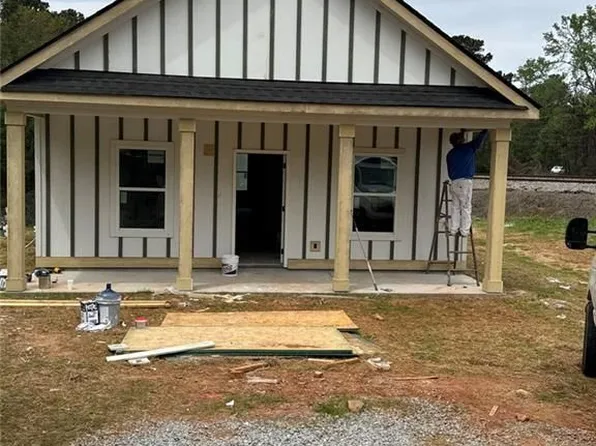 29 Laurel Ln, Carrollton, GA 30116