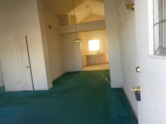 4th image of 1204 Maguire St