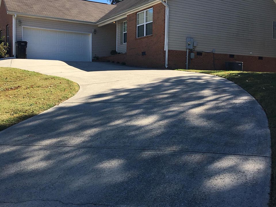 1st image of 38 Heatherwood Ln