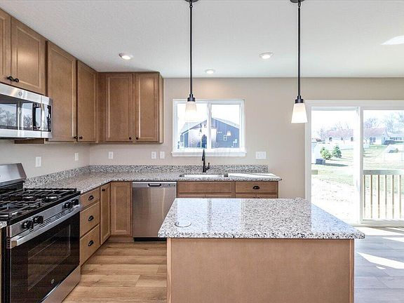 7th image of this home