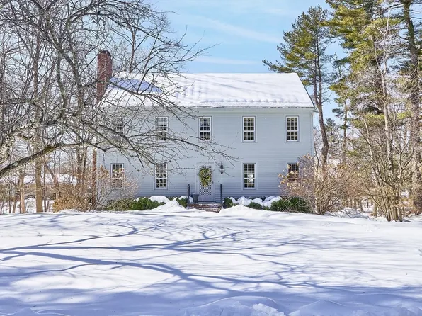 26 Sutton Pl, North Andover, MA 01845