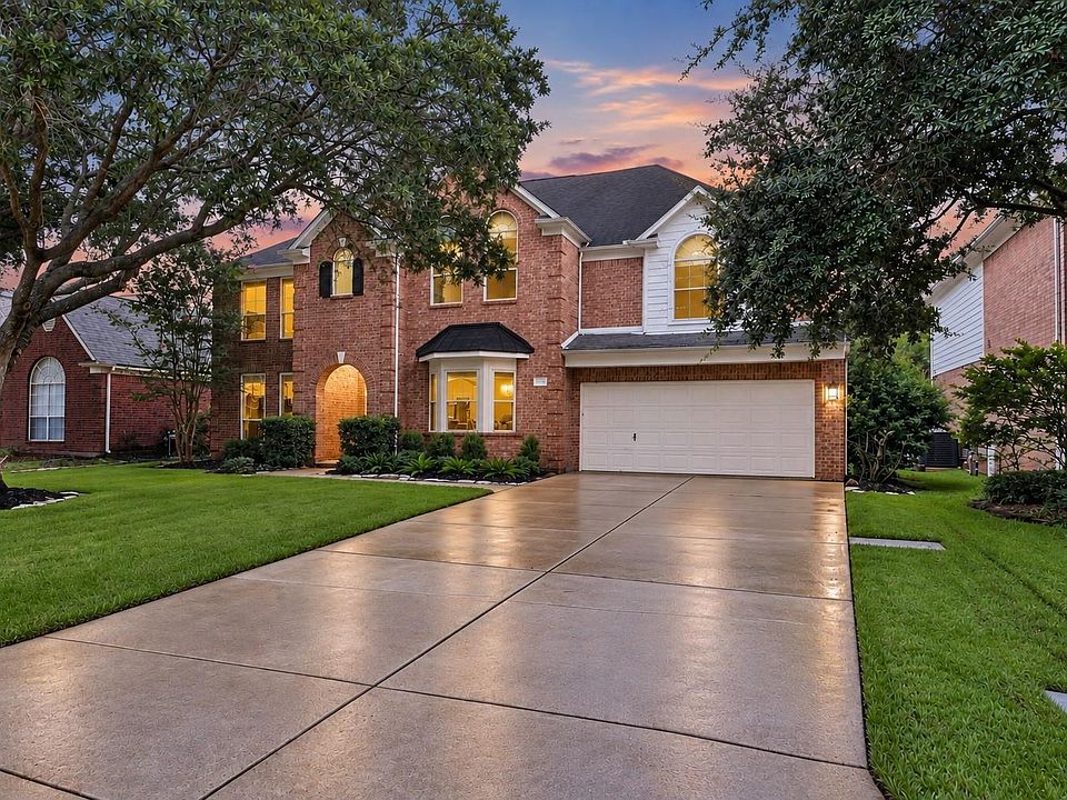 1st image of 2315 Centerbrook Ln