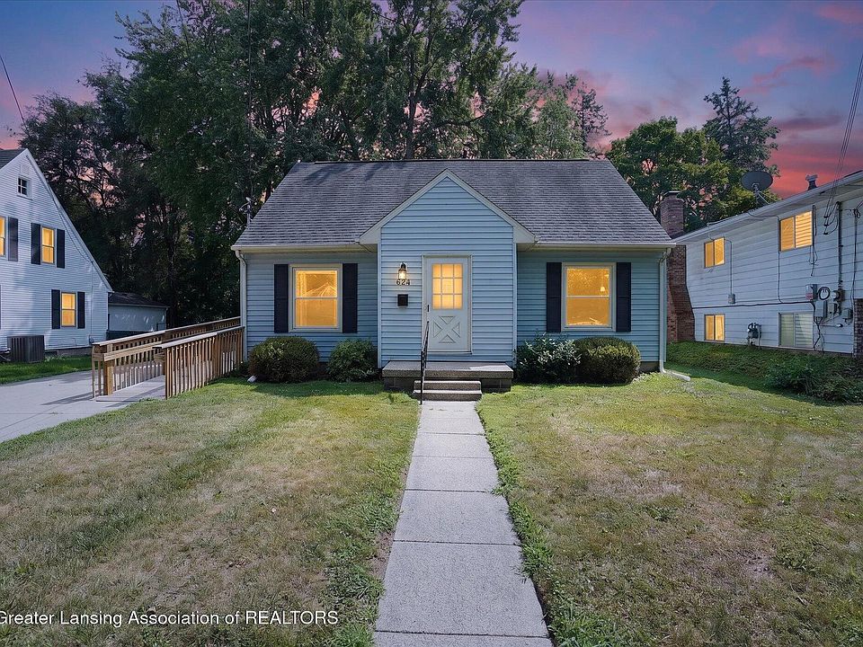 1st image of 624 Julia St