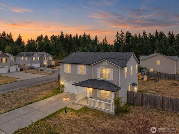 301 Easy St SE, Rainier, WA 98576