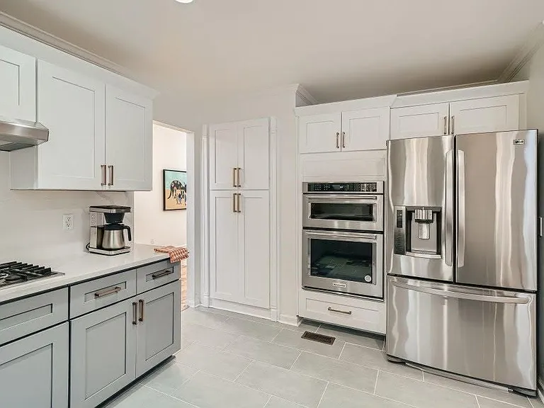 4438 Glengary Dr NE — Photo 8