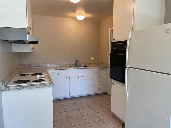 2nd image of 835 F St #30
