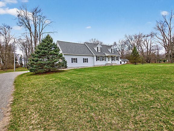 3rd image of 5452 Oakpoint Rd