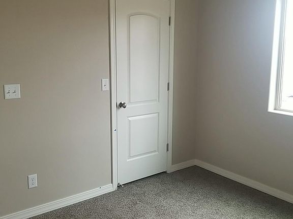 4th image of 2326 Marlene Ave
