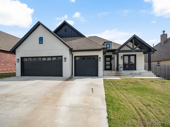 905 W Fargo Dr, Broken Arrow, OK 74012
