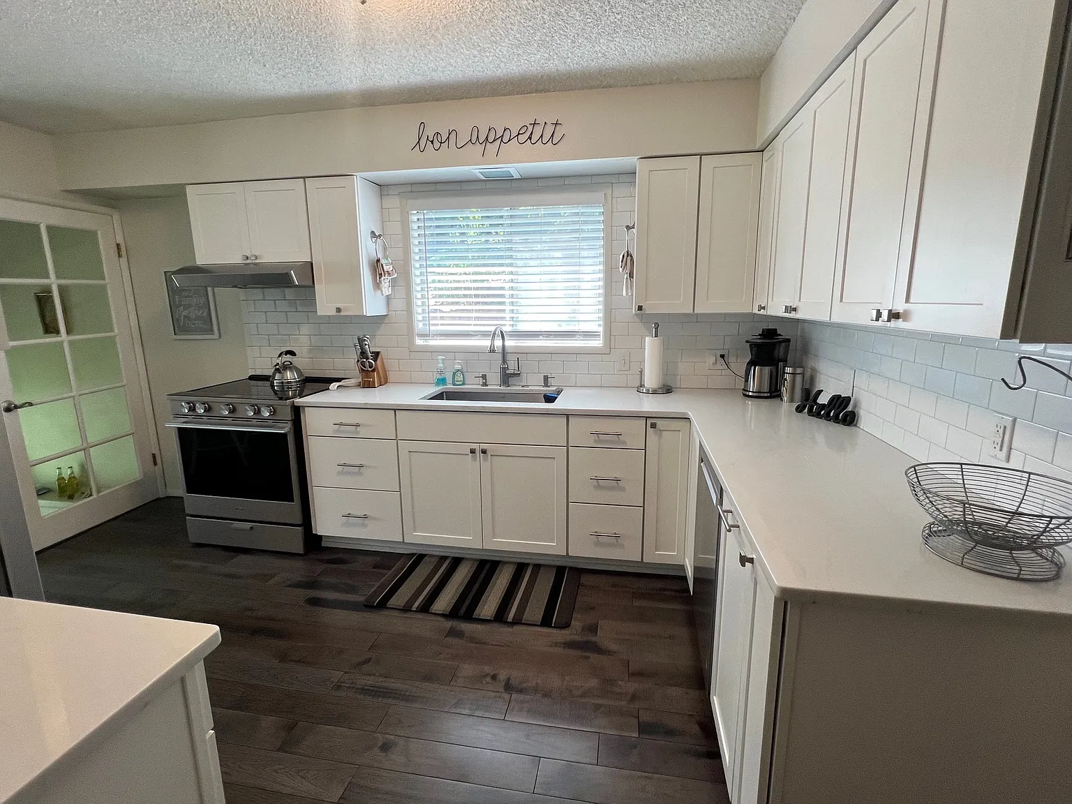 720 N Government Way — Photo 3