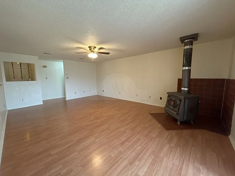 3422 Chisholm Trl — Photo 10