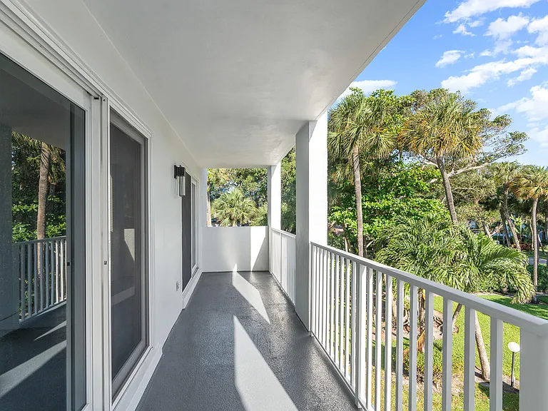 950 Ponce De Leon Rd #3120 — Photo 33