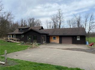 135 Renn Ln, Beaver Falls, PA 15010