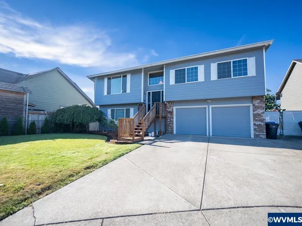 4422 Raccoon Ct NE, Salem, OR 97305